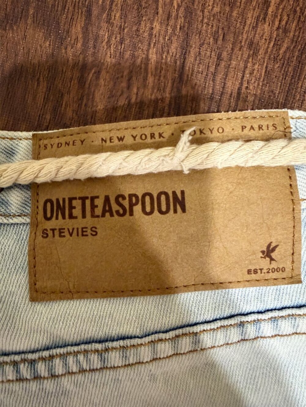 One Teaspoon Stevies Shorts - Size 24 - Picture 6 of 7